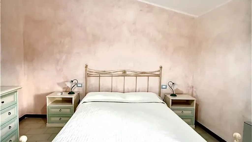 Bedrooms - Rustic Apartment with Private Garden in Pula