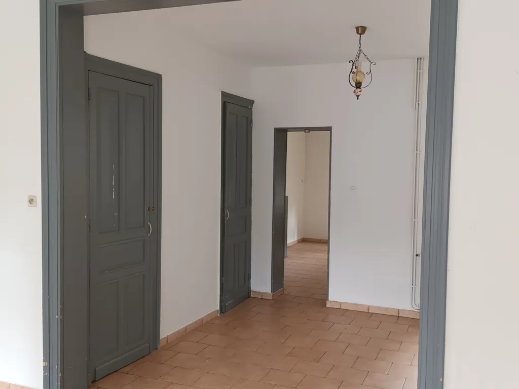 hallway_entrance