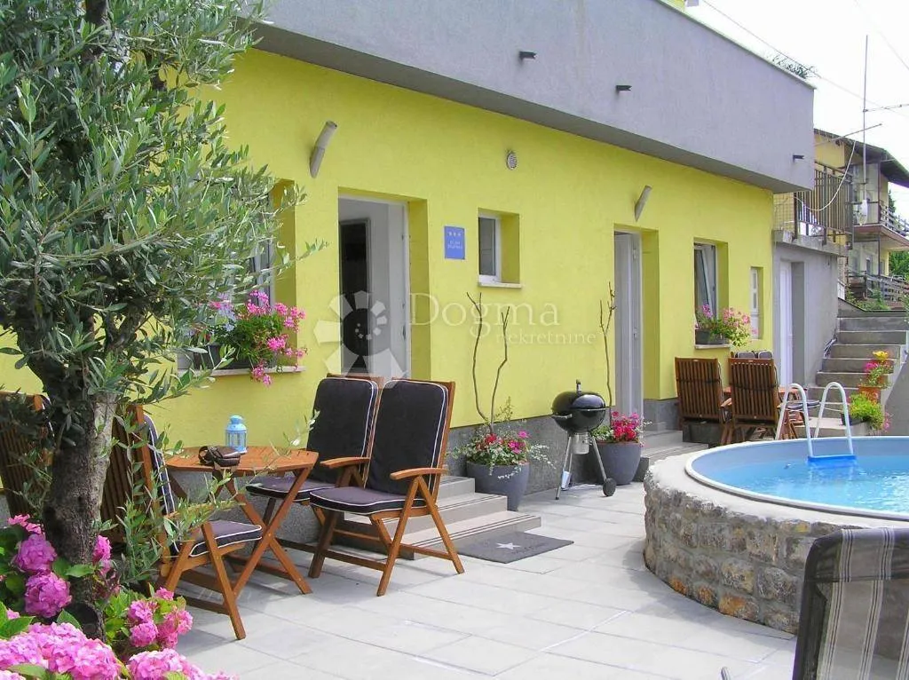 Piscina - Studio Flat with Terrace in Matulji