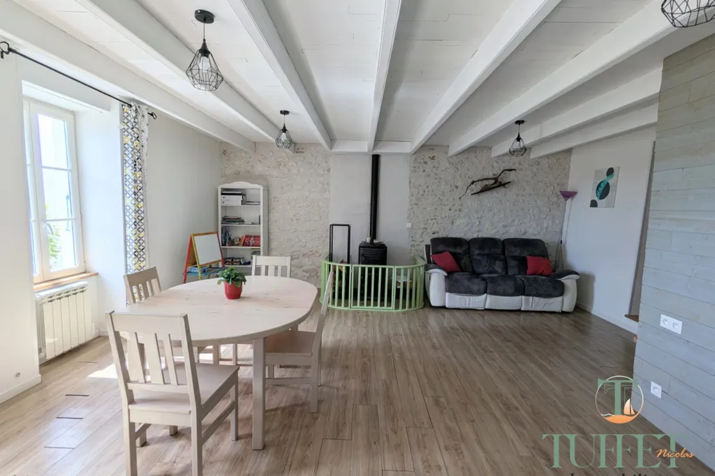 Salle à manger - Maison en Pierre avec Proximité Plage aux Mathes