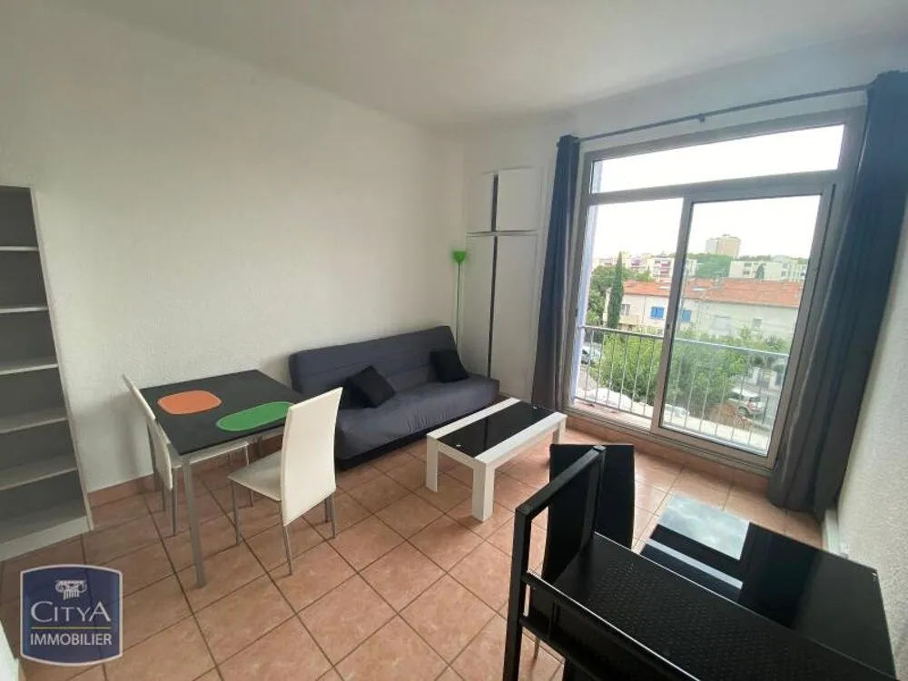 Elutuba - Furnished Studio with Parking in Nîmes