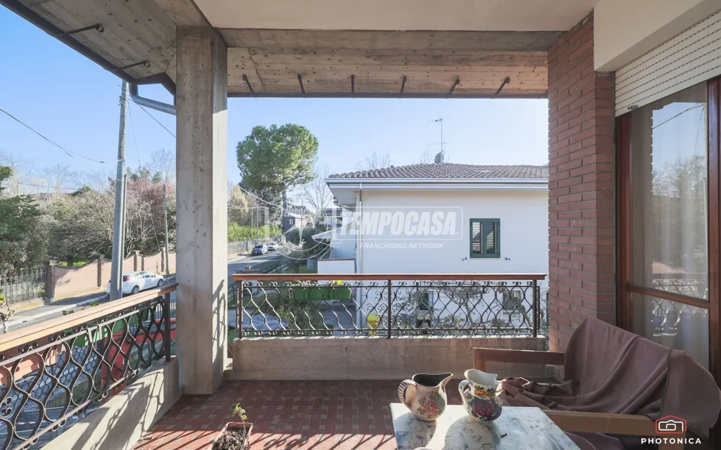 Balcon - Luxury Villa with Private Garden in Forlì