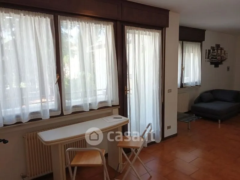Chambres - Fully Furnished Studio with Balcony in Merano