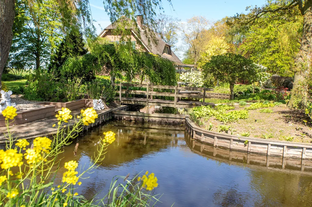 Aed - Charming Landhouse with Parkland in Linschoten