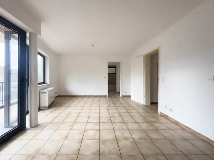 Rooms - 1-Bed Flat with Terrace near Station
