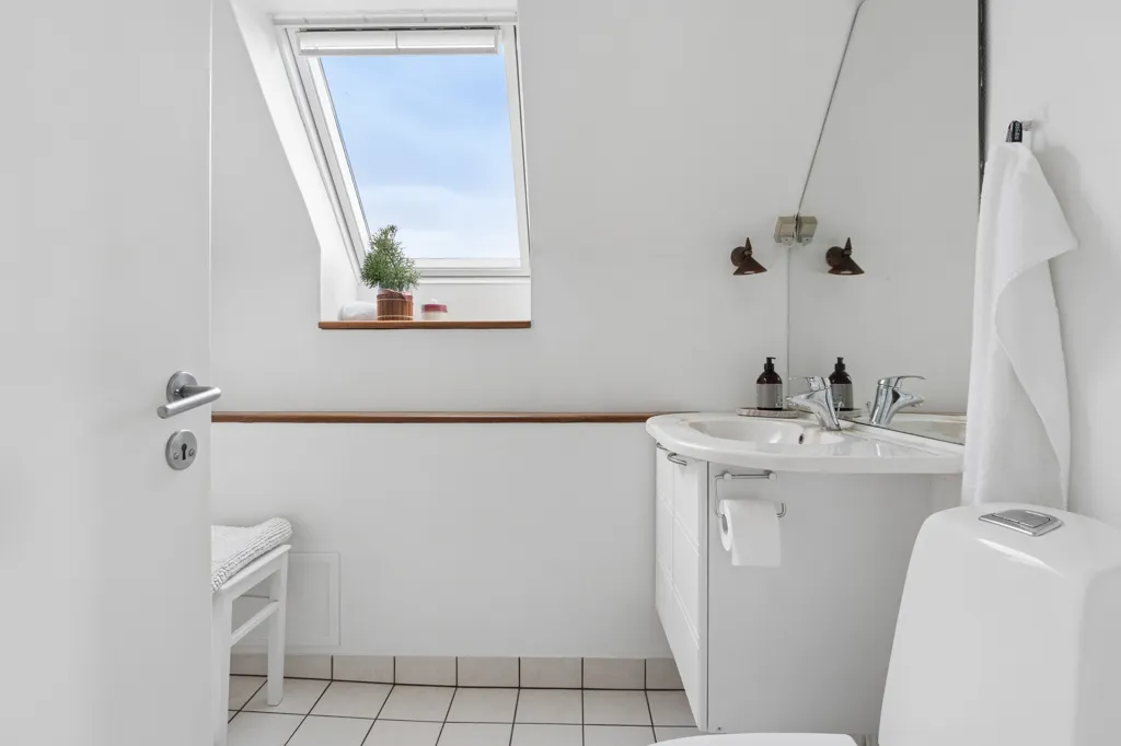 Salles de bain - Classical Villa with Bay View in Kerteminde