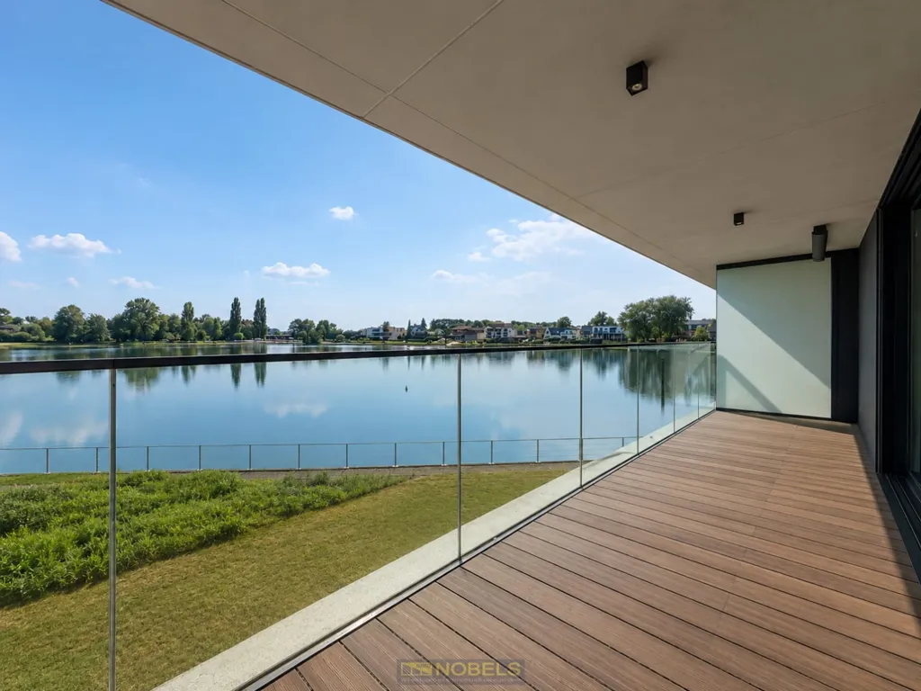 Balcon - Appartement Luxueux avec Vue sur le Lac à Overmere