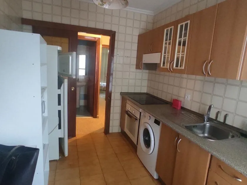 Köök - Bright Apartment with Patio in Plasencia Centre
