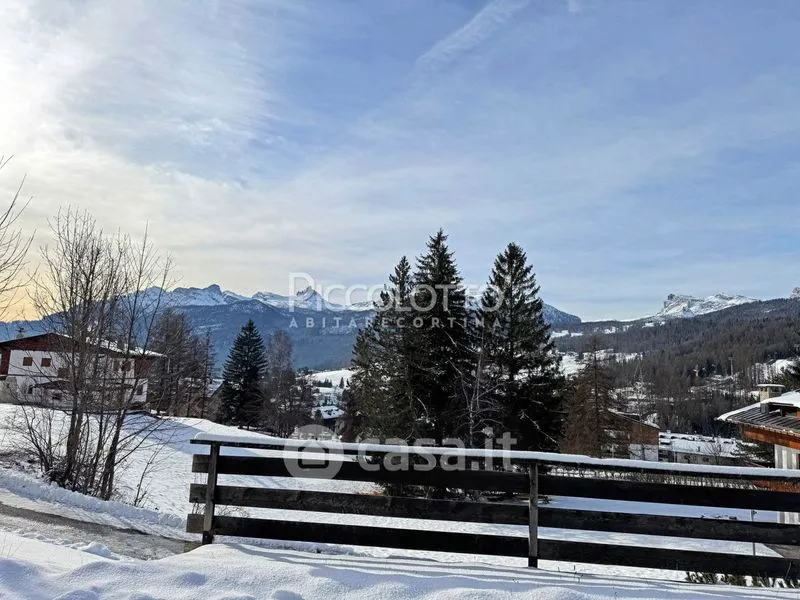 Trilocale with Panoramic Terrace in Cortina d'Ampezzo