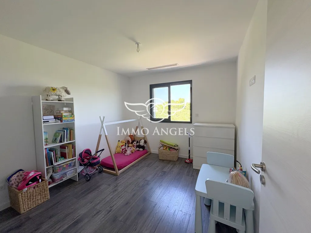 Magamistoad - Architectural House with Pool in Pignan