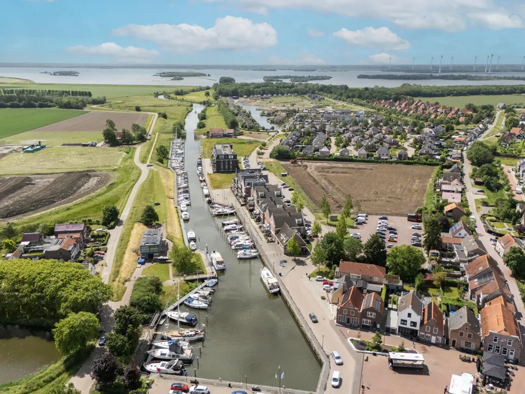 Aerial - Half-Freestanding House with Harbour View in Oude-Tonge