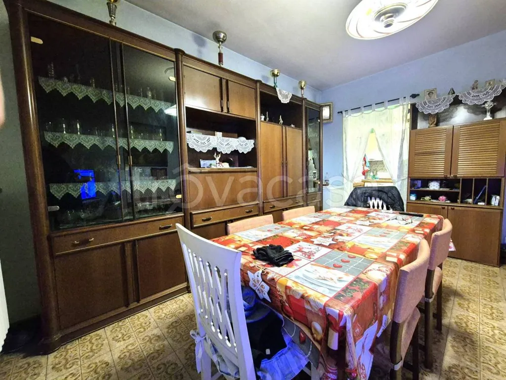 Sala da pranzo - Apartment with Balcony in Piobesi Torinese