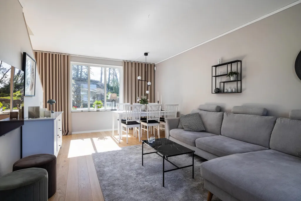 Séjour - Co-op House with Central Location in Vega