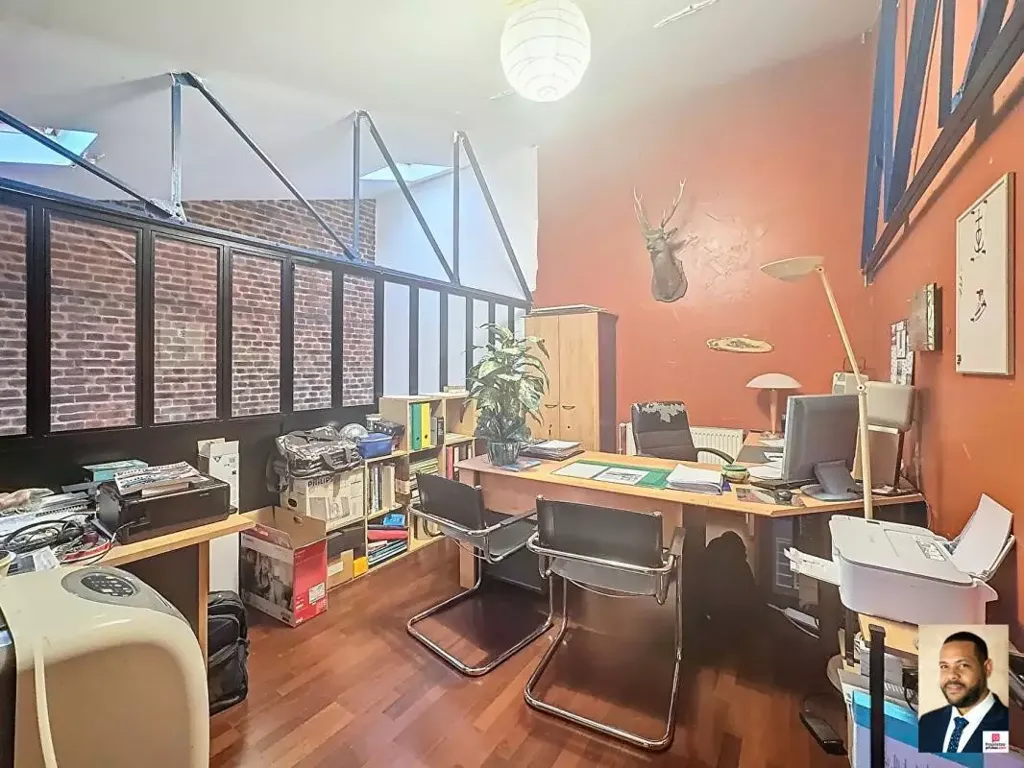 Bureau - Loft Cathédrale avec Terrasse en Centre-Ville
