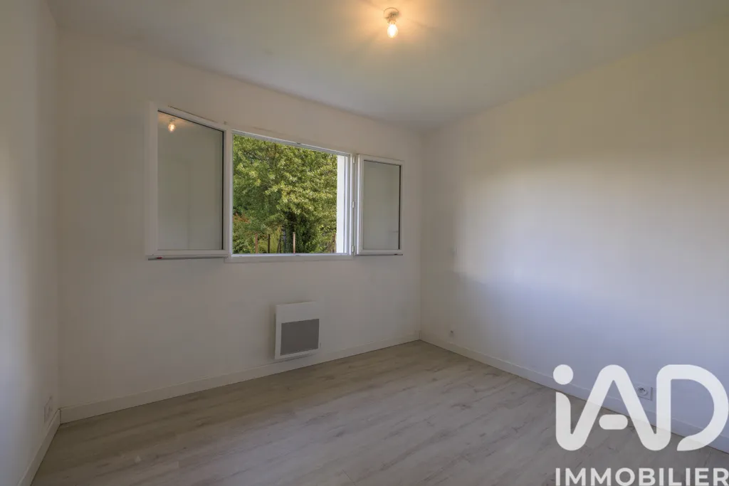 Pièces - Villa Contemporaine avec Terrain à Chamadelle