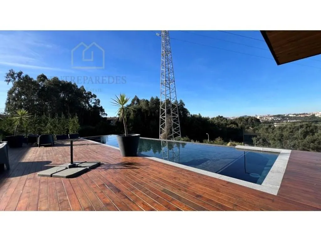 Piscine - Luxury Villa with Infinity Pool in Avintes