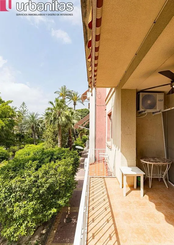 Terrasse - Furnished Flat with Terrace in Vistabella