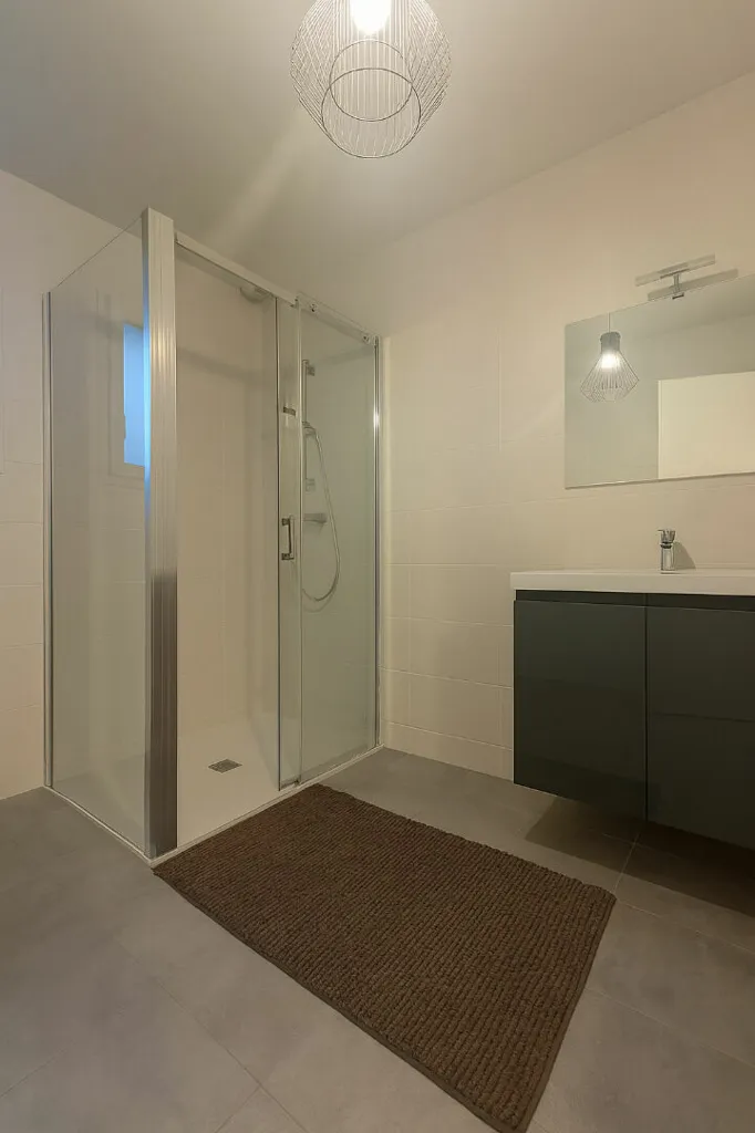 Bagni - New Flat-Plan House with Garden in Calm Area