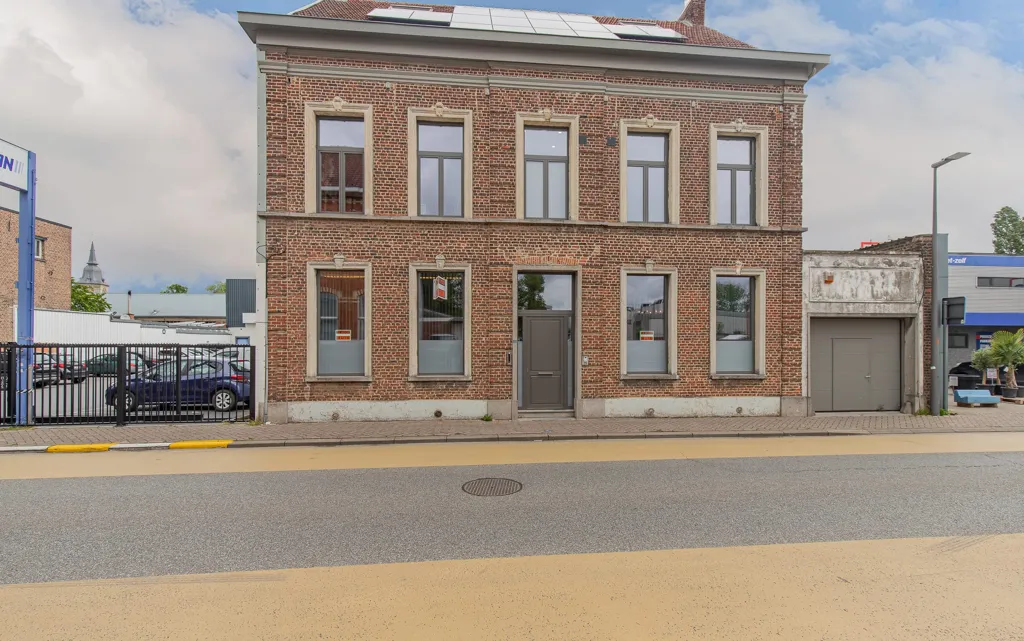 Välivaade - Renovated Mansion with Pool in Merchtem Centre