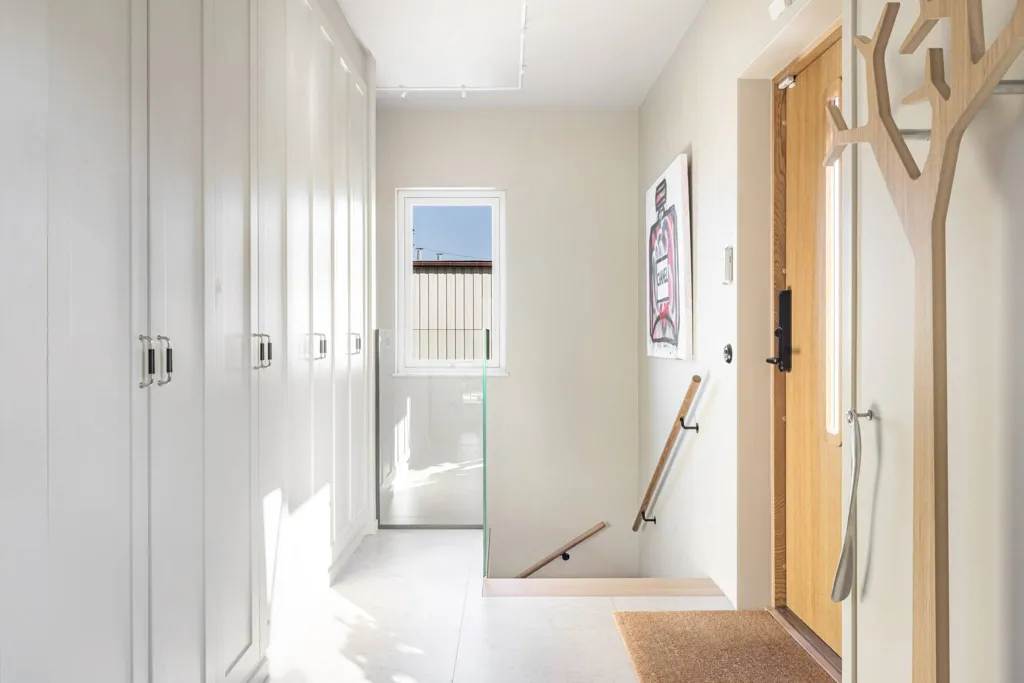 Rooms - Modern Apartment with Mälaren View in Mälarhöjden