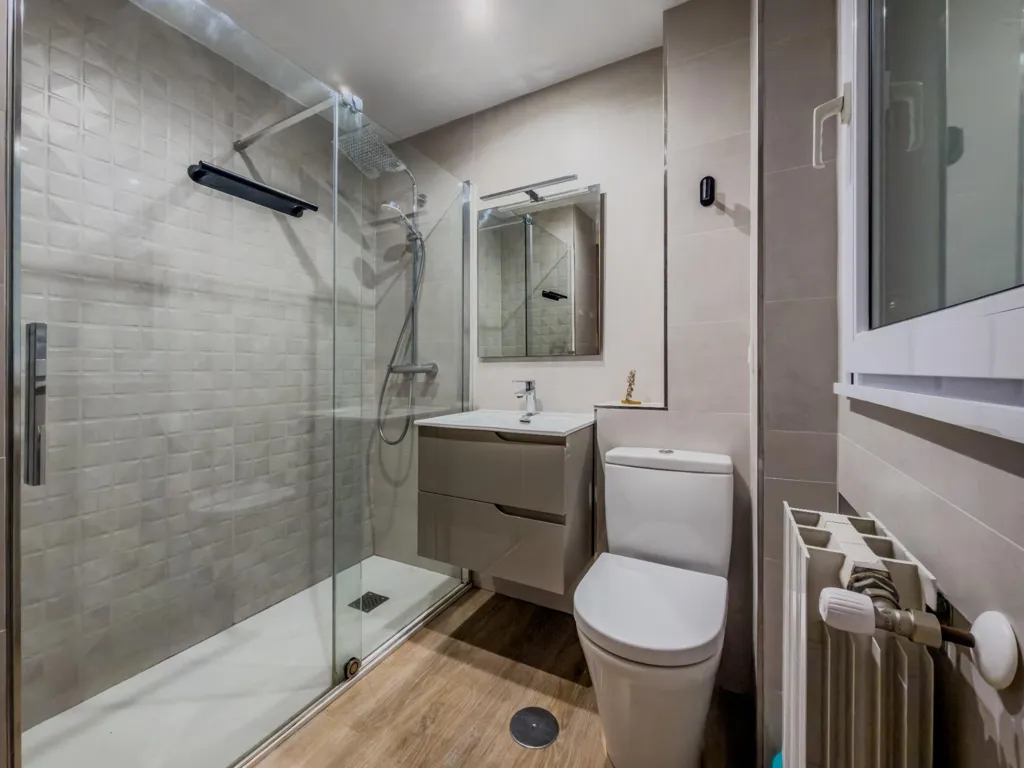 Vannitoad - Modern Flat with Sea View in Valdenoja, Santander