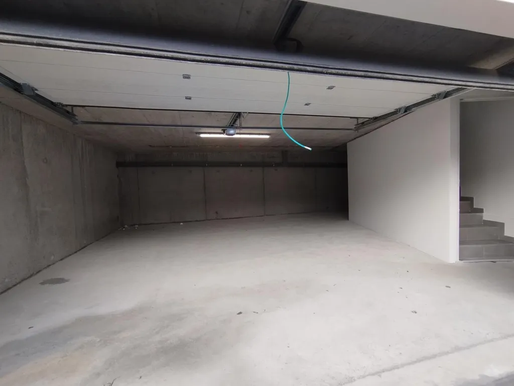 Garage - Duplex Townhouse with Garage in St Chamond
