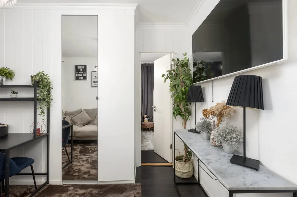 Living Room - Spacious 4th Floor Flat with Glazed Balcony in Södertälje