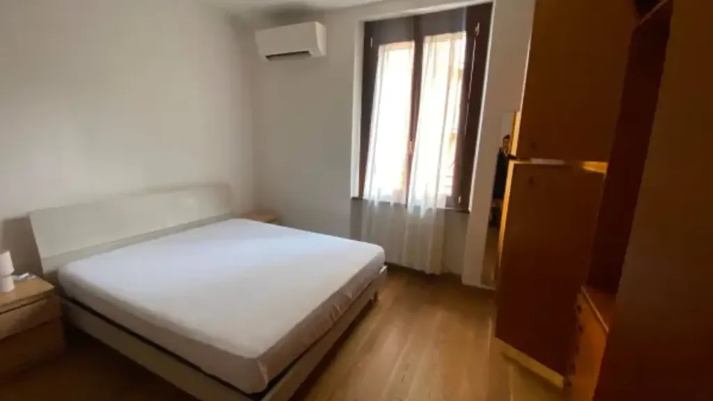 Magamistoad - Retrofitted Studio with Balcony in Milan