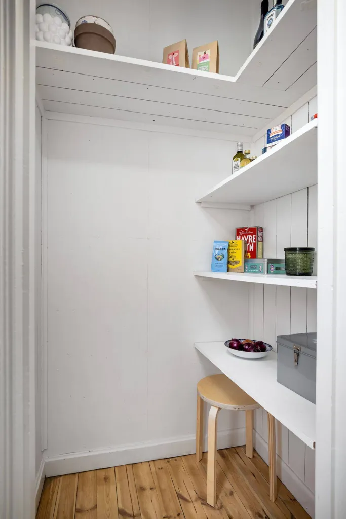 Pièces - Apartment with High Ceilings in Linköping