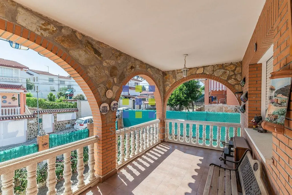 Terrace - Chalet with Pool in Méntrida