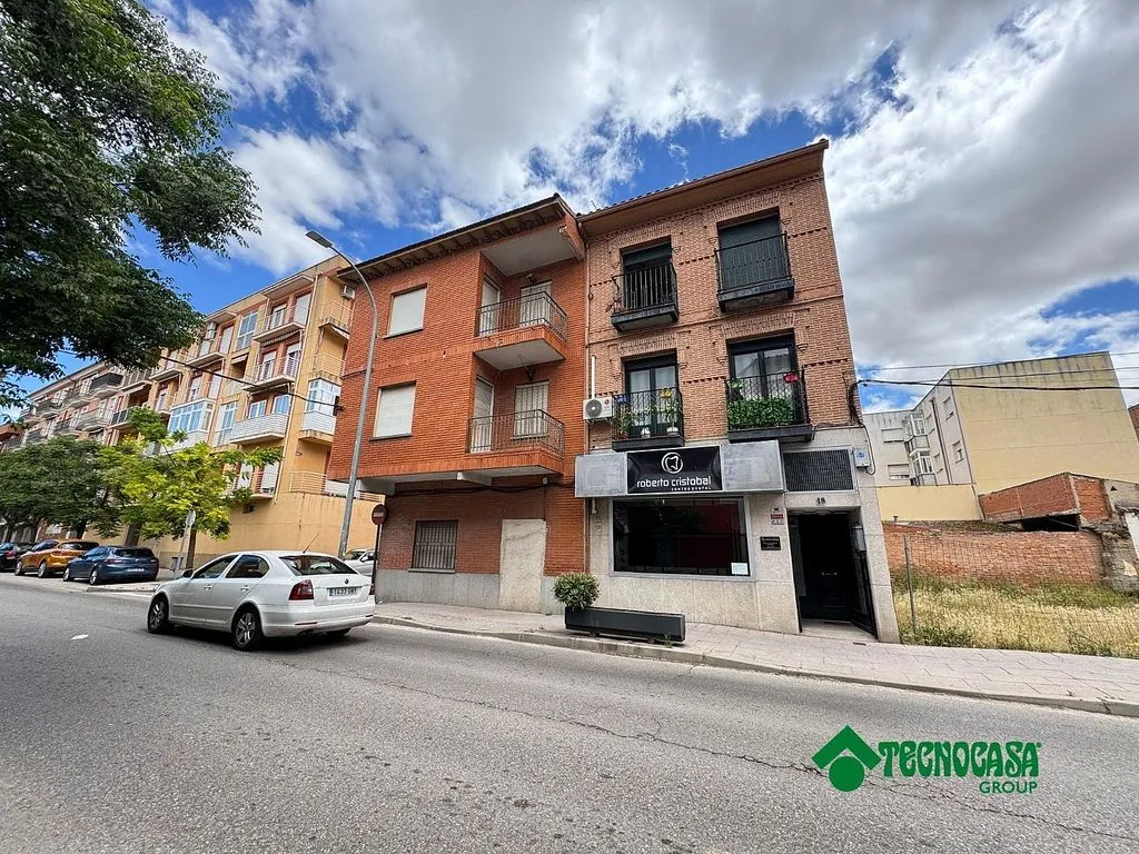 Extérieur - Terraced House with Balcony in Torrijos