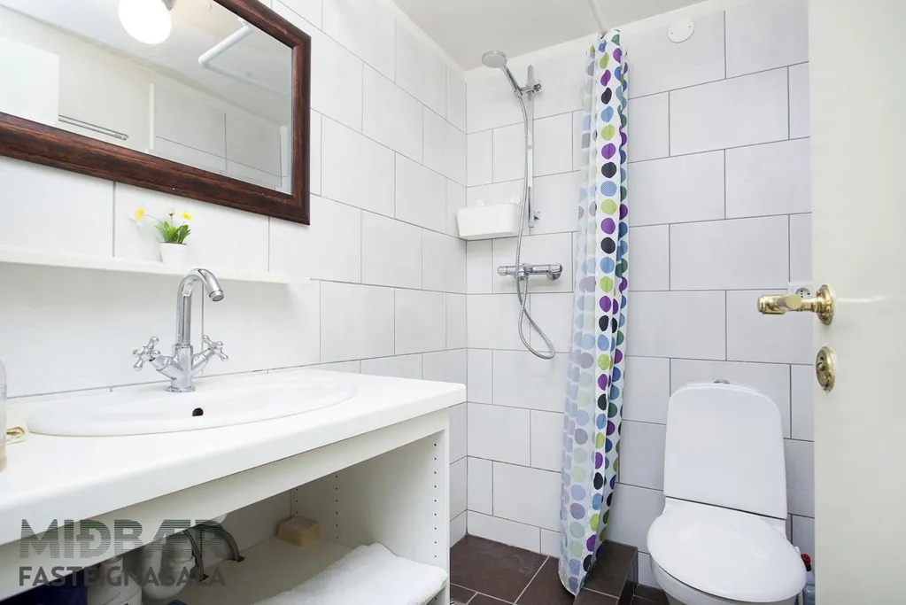 Vannitoad - Triplex with Studio in Reykjavik