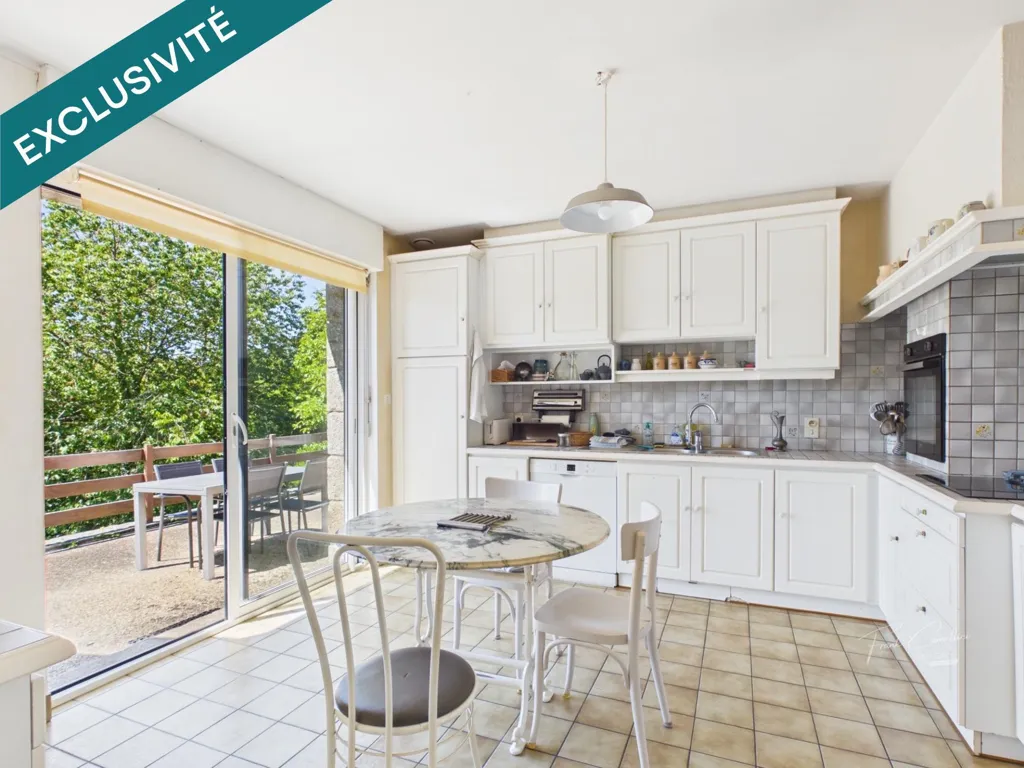 Köök - Spacious House with Garden View in Lannion