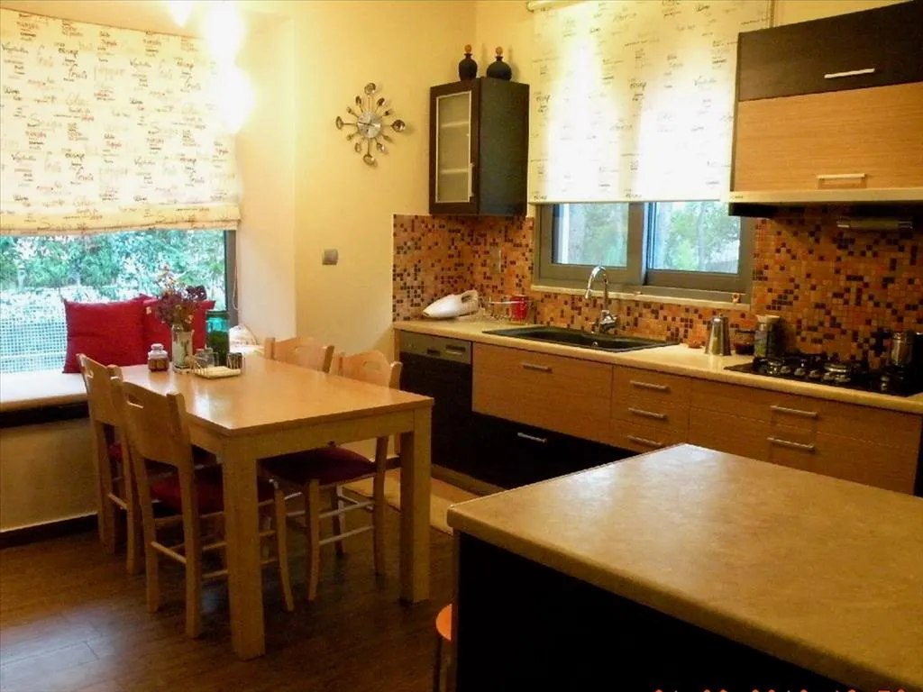Cuisine - Detached House with Garden in Thracomacedones