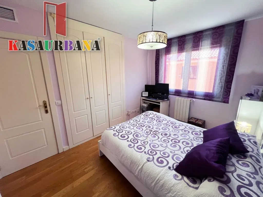 Magamistoad - Terraced House with Pool in Hospital