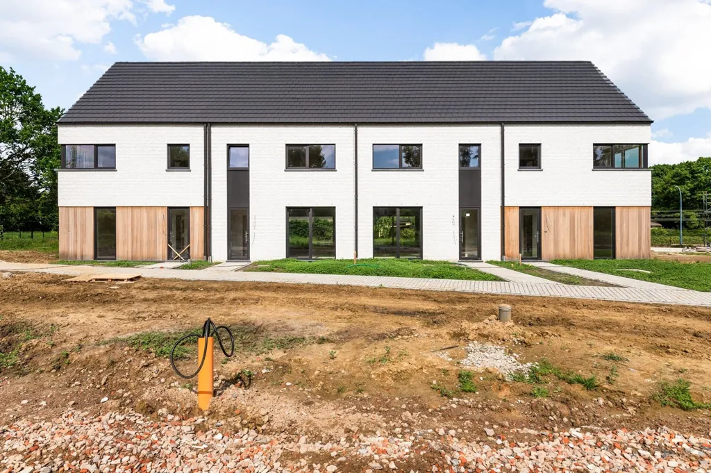 Energy-Efficient House with Terrace in Kontich