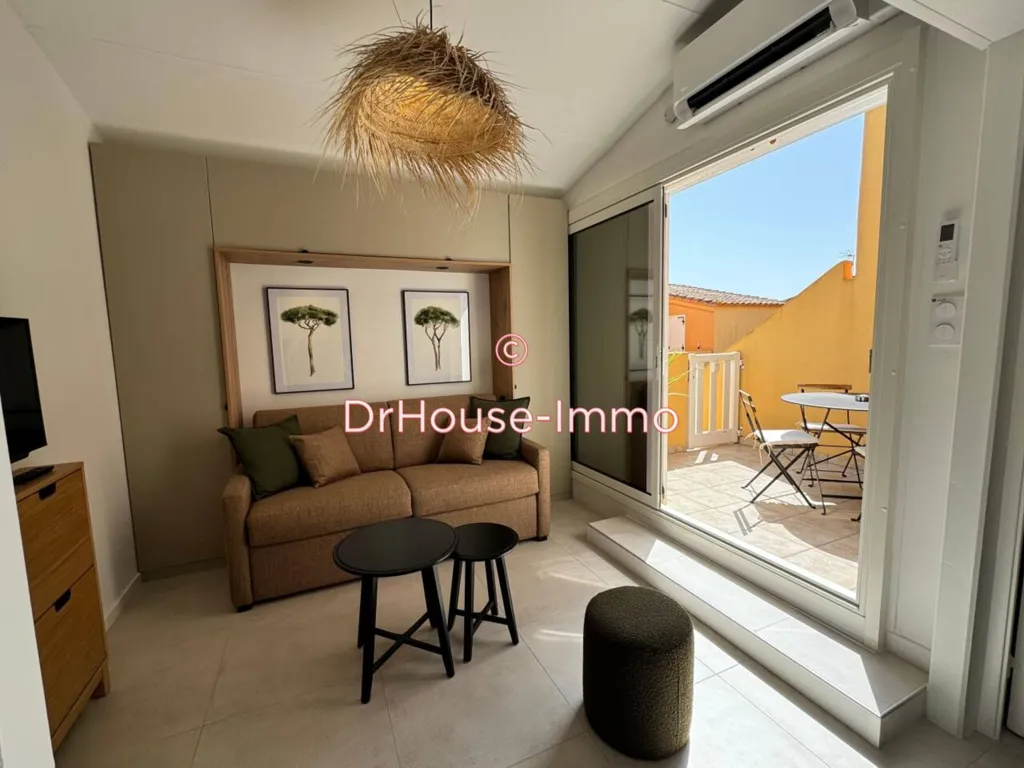 Séjour - Appartement Rénové avec Terrasse à Agde