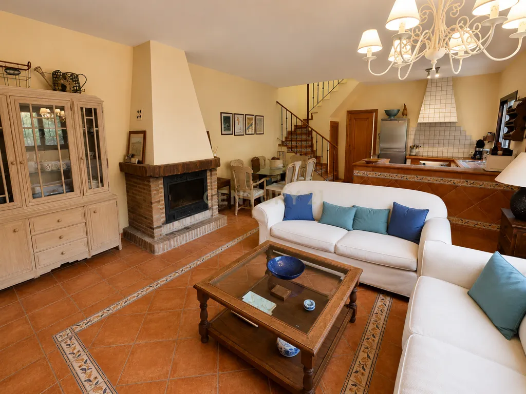 Séjour - Chalet with Pool and Terrace in Ojén