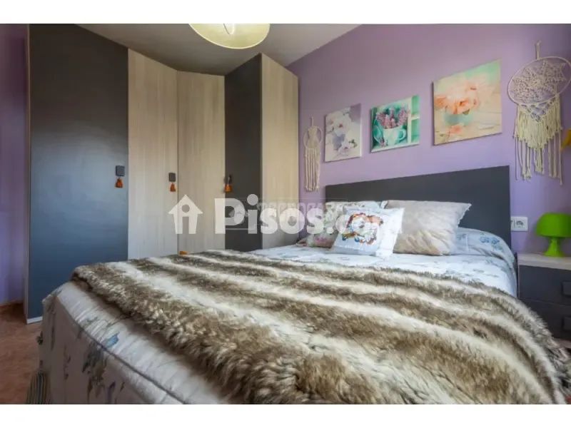 Chambres - Maison 4 pièces à ES