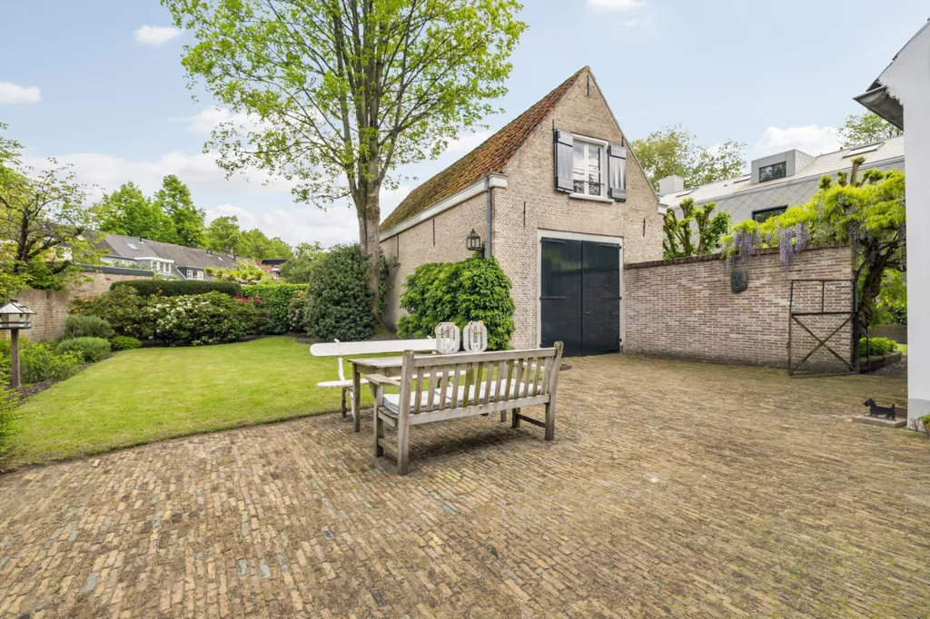 Garden - Monumental Villa with Historical Charm in Breda