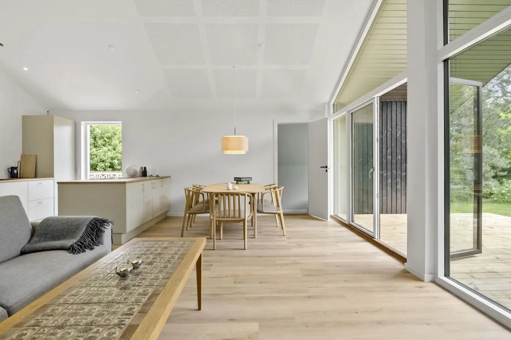 Séjour - Summer House with Garden in Martofte