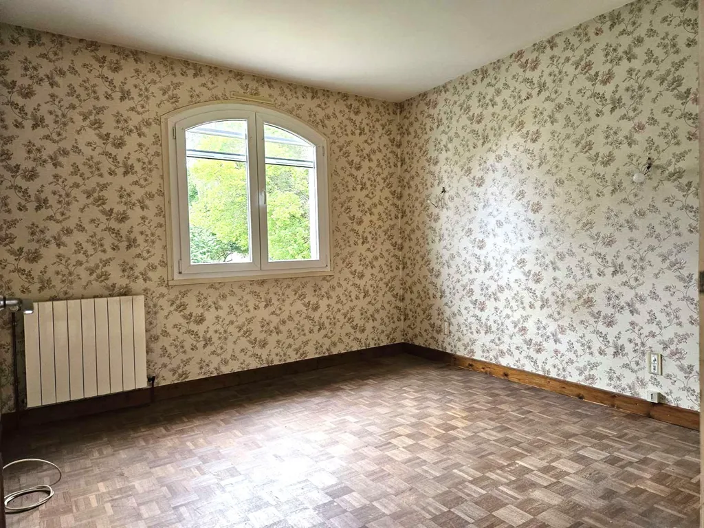 Pièces - Villa Élégante avec Sous-Sol à Lavardac
