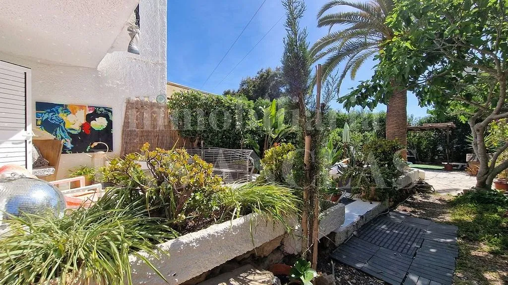Terrace - Corner Semi-Detached with Garden in Talamanca