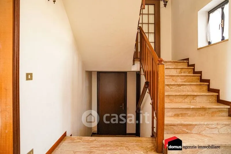 Pièces - Semi-detached Villa with Garden in Thiene Centre