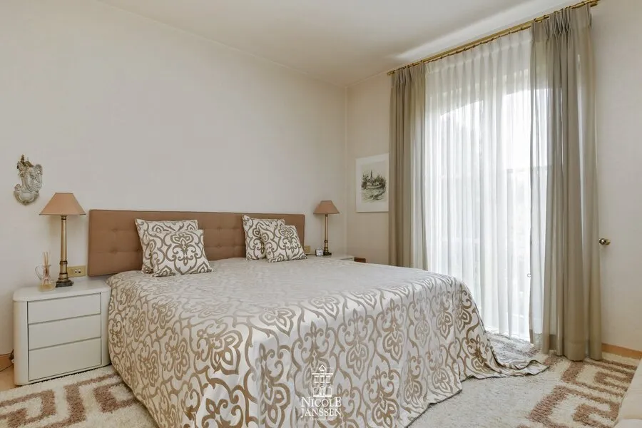 Chambres - Villa avec Piscine à Maaseik