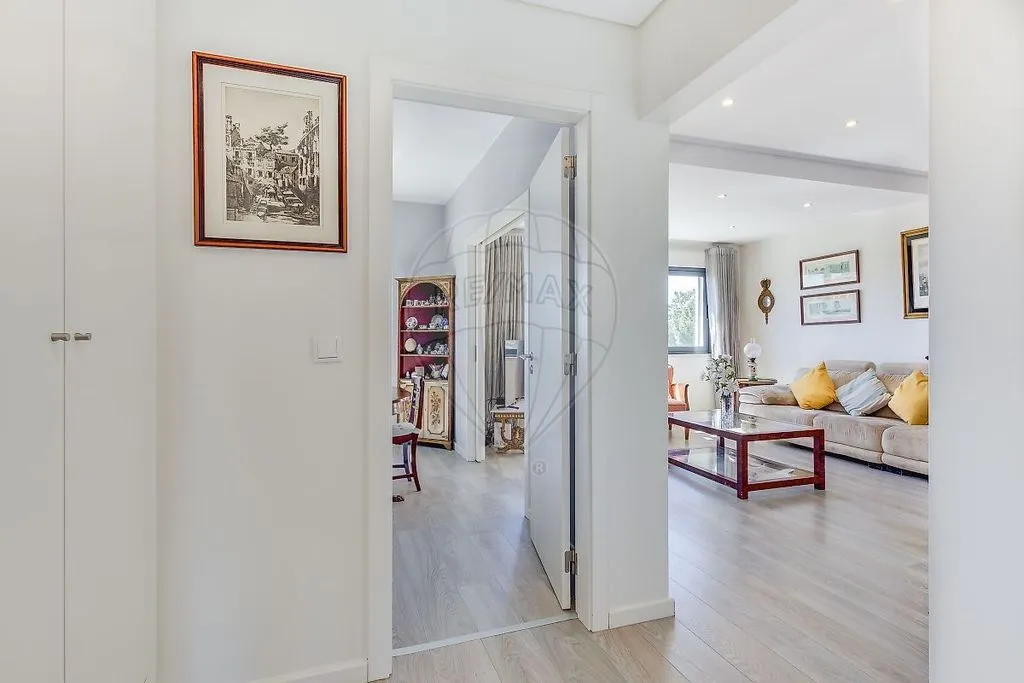 Esik - Luxury Flat in Charneca de Caparica