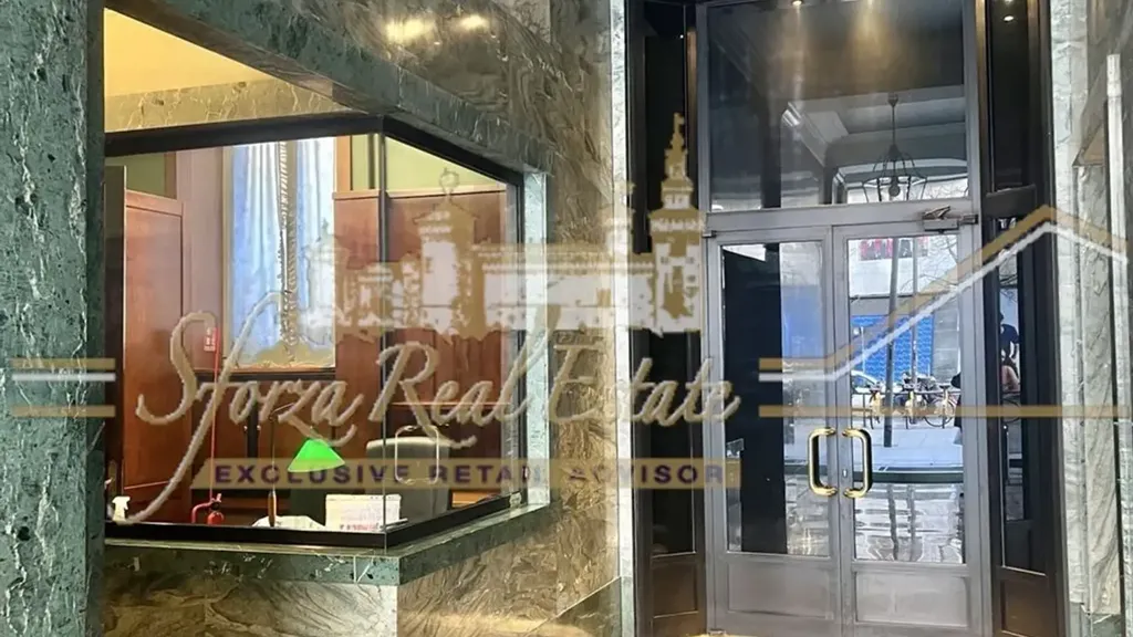 hallway_entrance