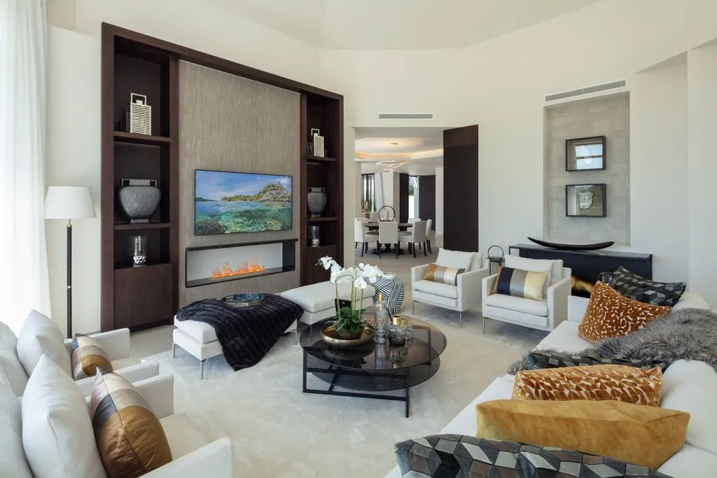 Living Room - Luxury Villa with Pool in Marbella