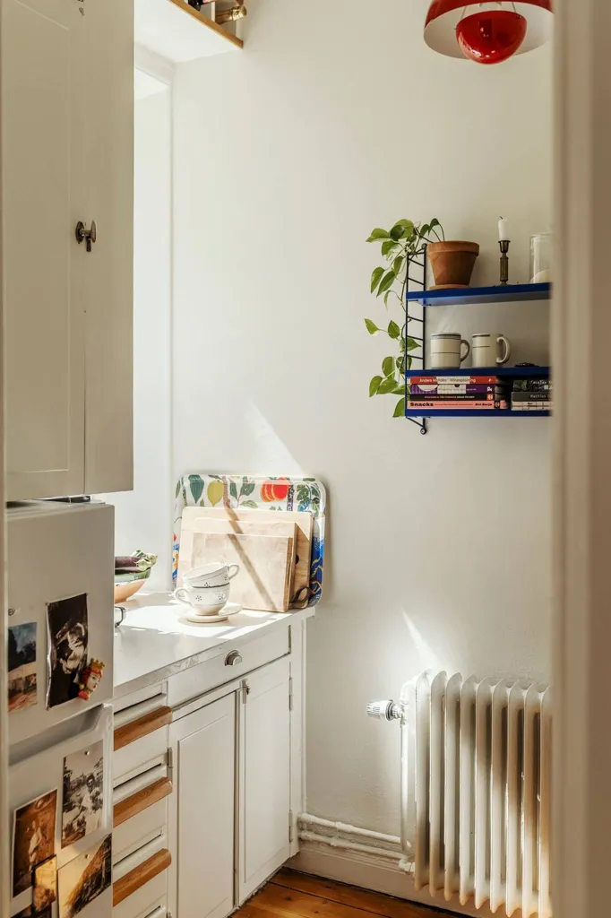 Köök - 1920s Flat with Balcony in Södermalm