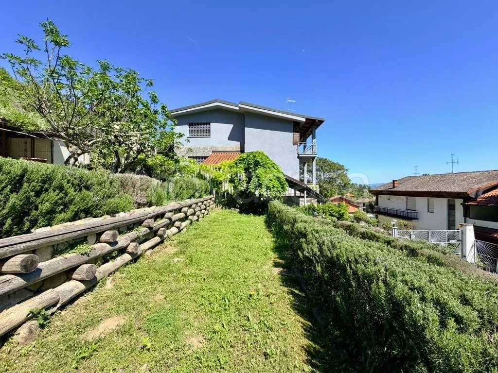 Giardino - Restored Villa with Garden in Bra